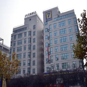 7天连锁酒店郑州高新区总部企业基地店 酒店
